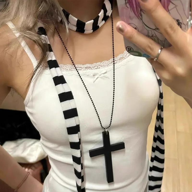 Y2k Punk Gothic Women Vintage Wood Cross Black White Red Necklace Hip Hop Pendant Necklace Sweet Cool Party Jewelry Girls Gift