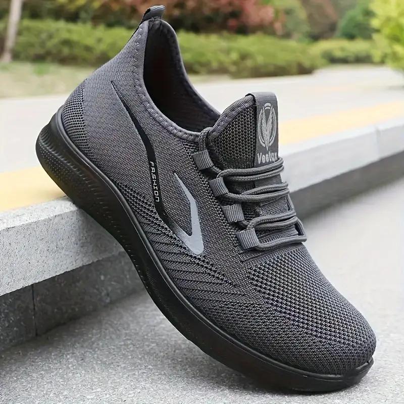 Sporty and Modern Lightweight Sneakers with High Breathability and MD Soles