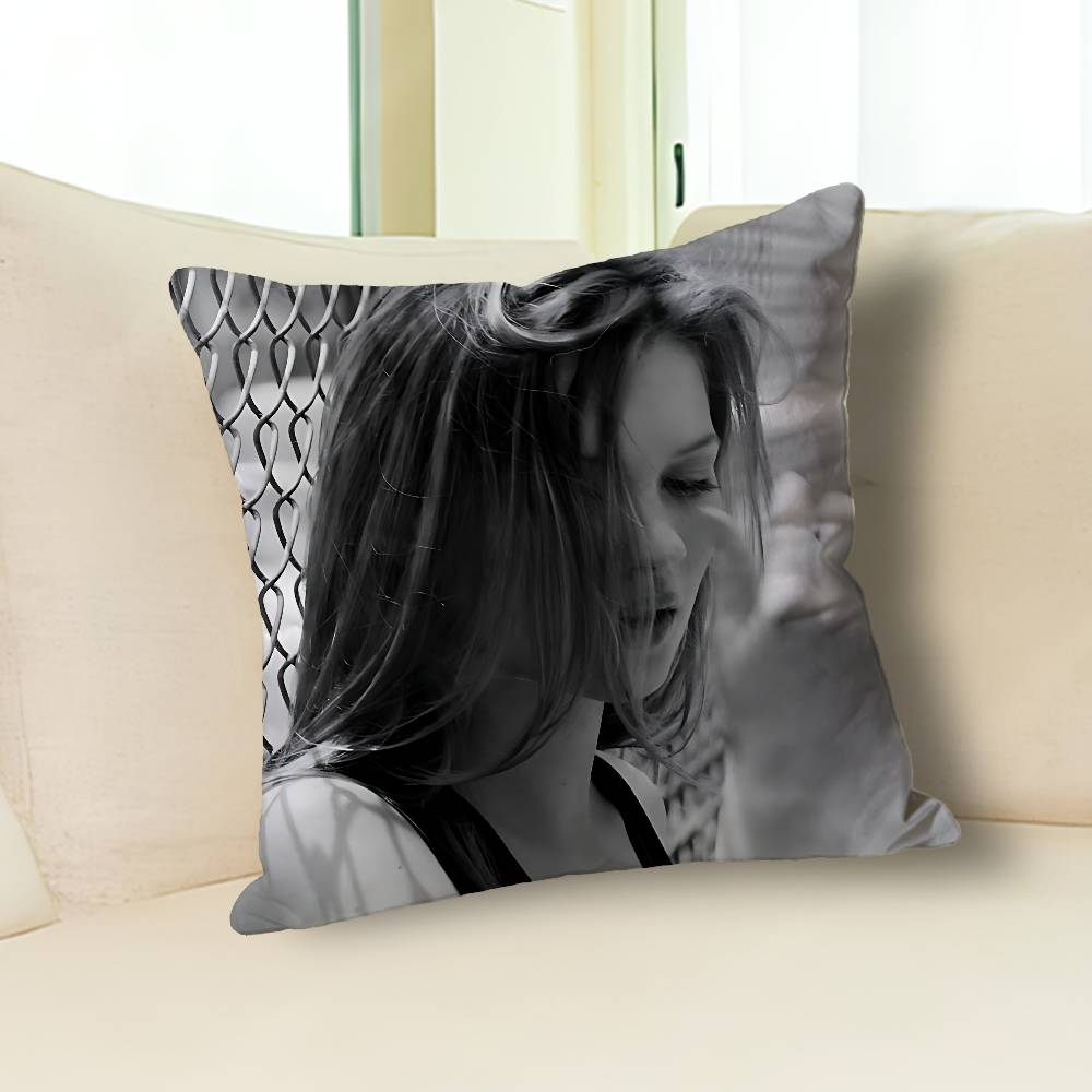 Model K-Kate M-Moss Pillow Cases for Bedroom Living Room Sofa Home Decor Polyester Cushion Cover with Zipper