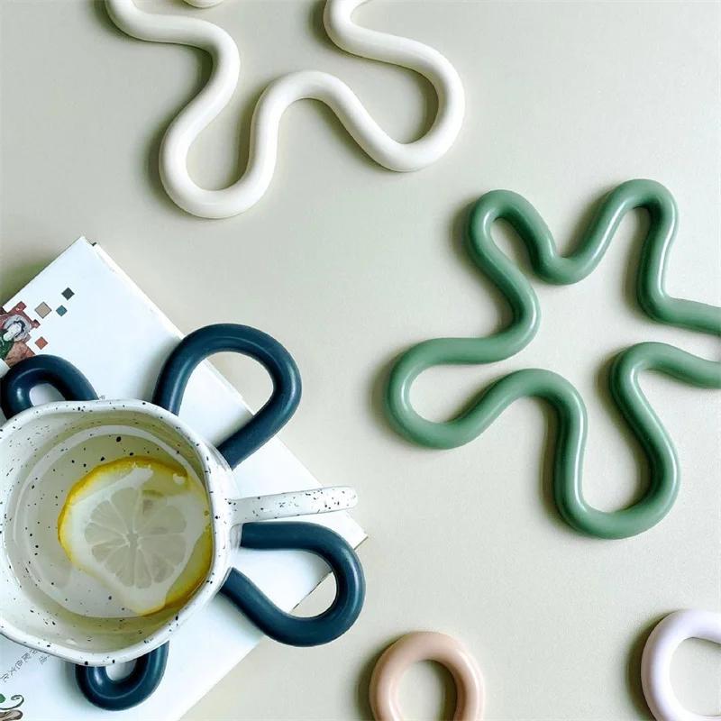 Irregular Silicone Table Mat Geometrical Heat Resistant Drink Cup Coasters Non-slip Pot Holder Placemat Kitchen Pan Pads
