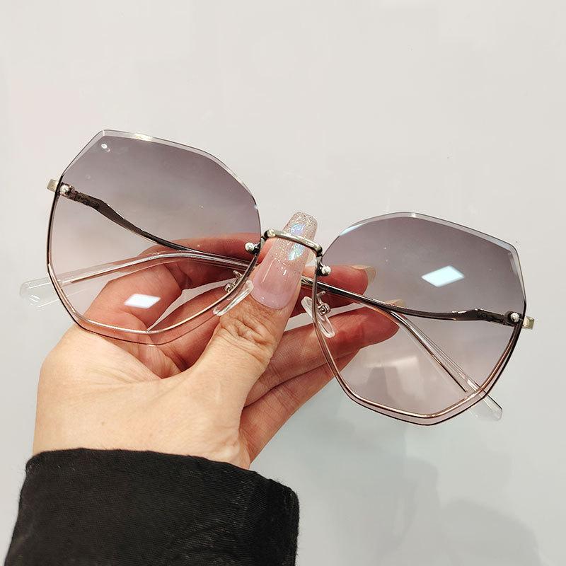 Fashion Sunglasses Women'S Summer High Sense Large Frame Showing Small Face Gradual Change Of Color Sunglasses Driving Polygonal Sunglasses