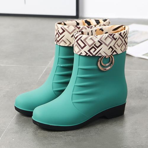 Fashion Plus Velvet Rain Boots Korean New Female Students Non-slip Waterproof Shoes Winter Women Warm Tube Rain Boots Autumn PVC