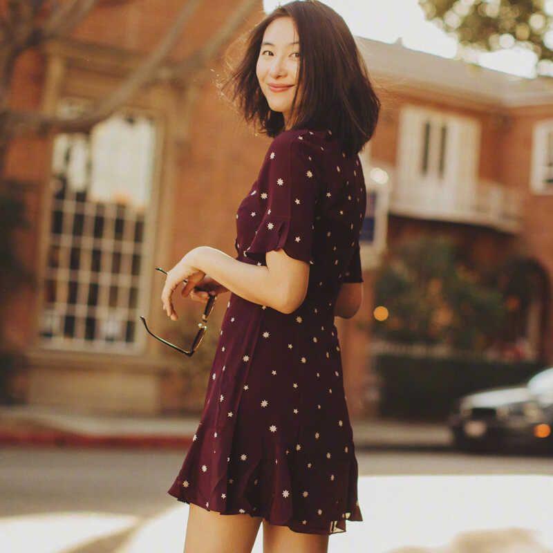 

Платье в стиле знаменитостей, приталенное, ретро, винно-красное, с оборками, средней длины, длинное, с V-образным вырезом, из шифона, приталенное, с рукавами до локтя Evening with wine red stars Print Dress XS