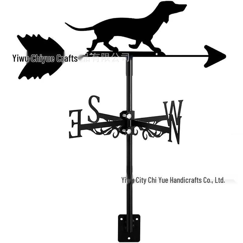 Weather Vane Ornament: Outdoor Wrought Iron Spray-Painted Roof Decoration Metal Craft