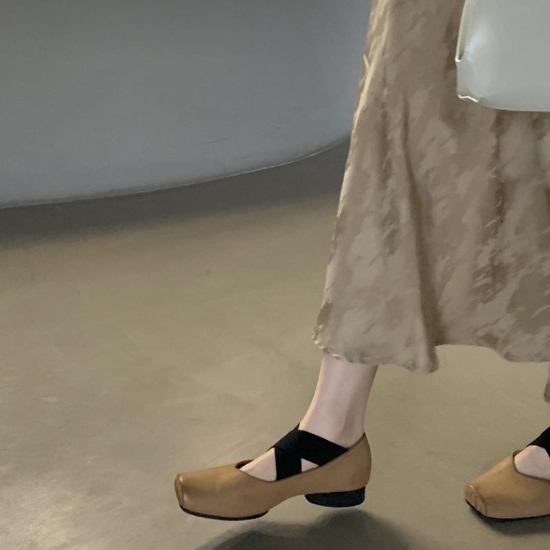 Damen-Frühlings-Ballerinas mit quadratischer Spitze, dickem Absatz und leichtem Ausschnitt