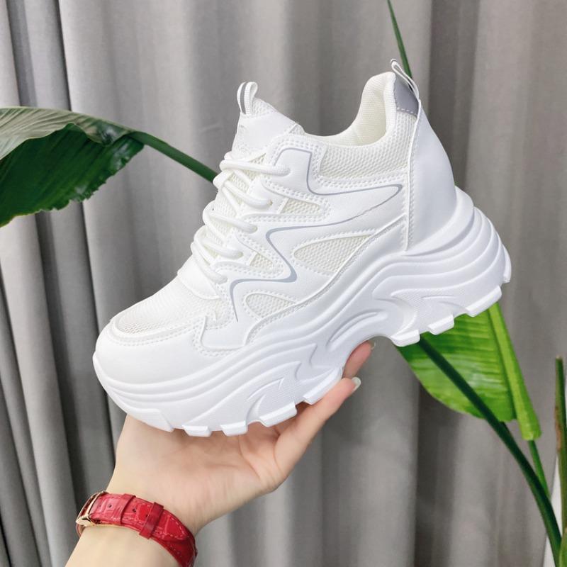 

Женские новые маленькие летние модные простые сетчатые дышащие спортивные повседневные туфли на скрытой платформе 40 серебряный