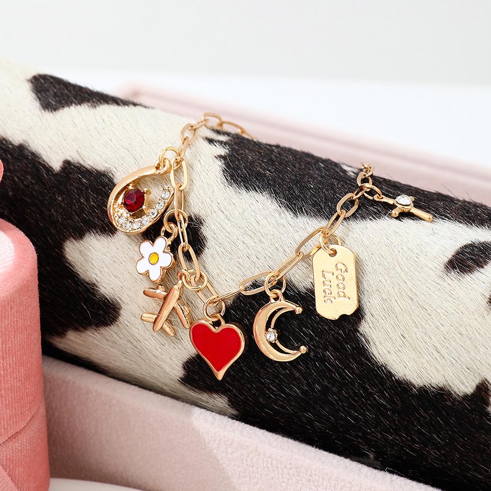 Creative Heart Letter Pendant Bracelet with Drip Oil Flower Charm for Women