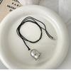 Retro Round Resin Necklace: Versatile, Fashionable High-End Clavicle Chain for Women