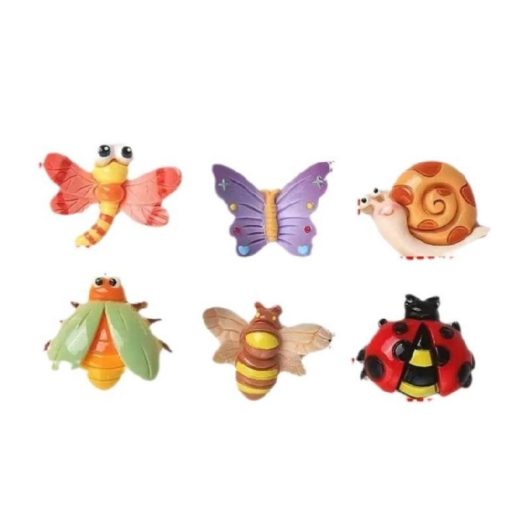 

6Pcs Miniature Resin Fridge Magnets Animal Shape Refrigerator Magnets For Children Room And Whiteboard Decoration 1