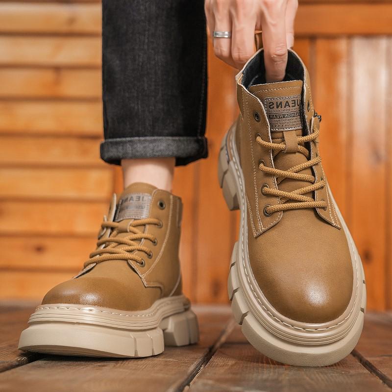 Men's 2024 Autumn/Winter High-Top Martin Boots - British-Style, Thick-Soled, Retro Work Boots with Soft Leather and Sole.