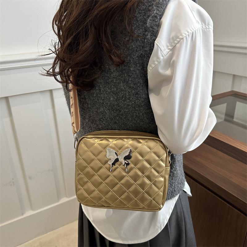Textured Bag Women's 2025 Spring New Commuter Retro Simple Diamond Embroidered Thread Wide Shoulder Strap Messenger Bag Small Square Bag