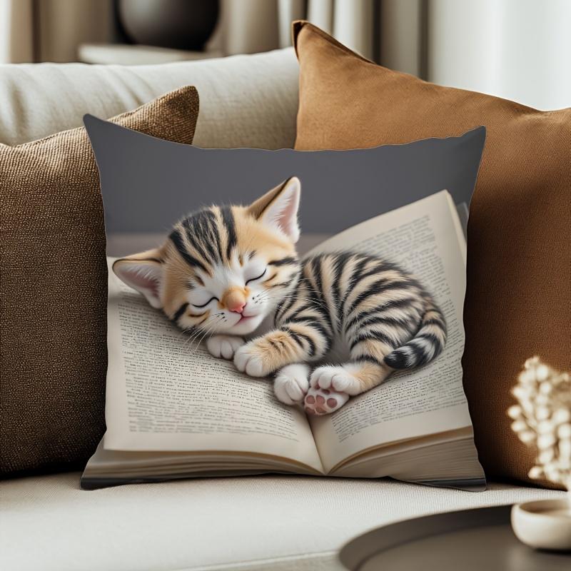 1pc, Square Pillowcase, Printed with Tabby Cat Lying On Books, Holiday Theme, Personalized Design, Ideal Gift, Soft And Smooth Polyester Short Plush F