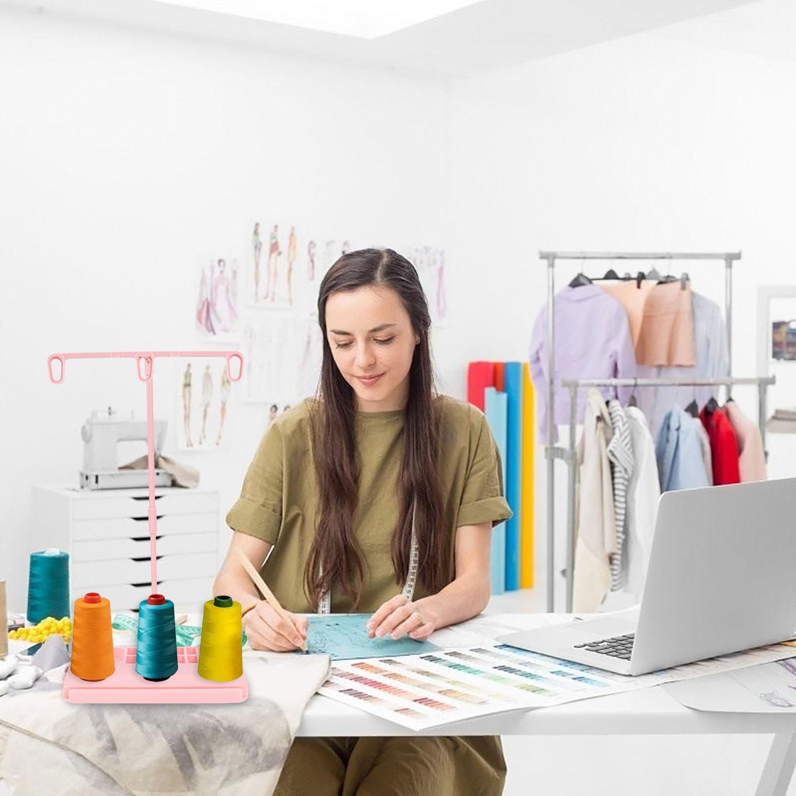 

2 шт. Підставки для тримача котушки з ниткою з 6 шт. швейної бобіни, невеликі затискачі, легка вага рожевий