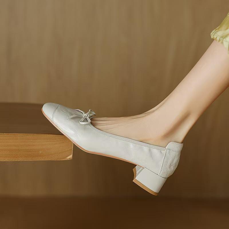 Soft Leather Handmade Women's Shoes New Round Head Shallow Mouth Thin Cowhide Flat Single Shoes Women's Ballet Shoes