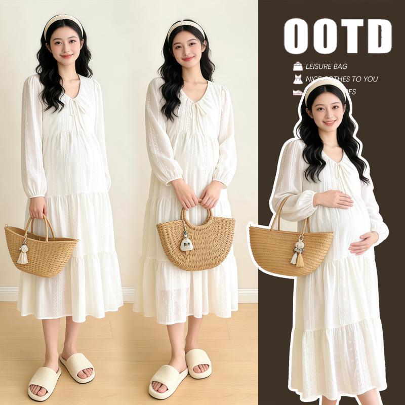 Spring 2026 Korean Maternity Fashion: Simple, Loose-Fit, Embroidered Long-Sleeve Dress, Plus Size
