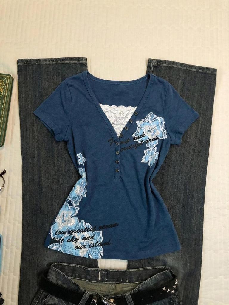 Vintage Blue Floral V-Neck Lace Trim Short Sleeve T-Shirt