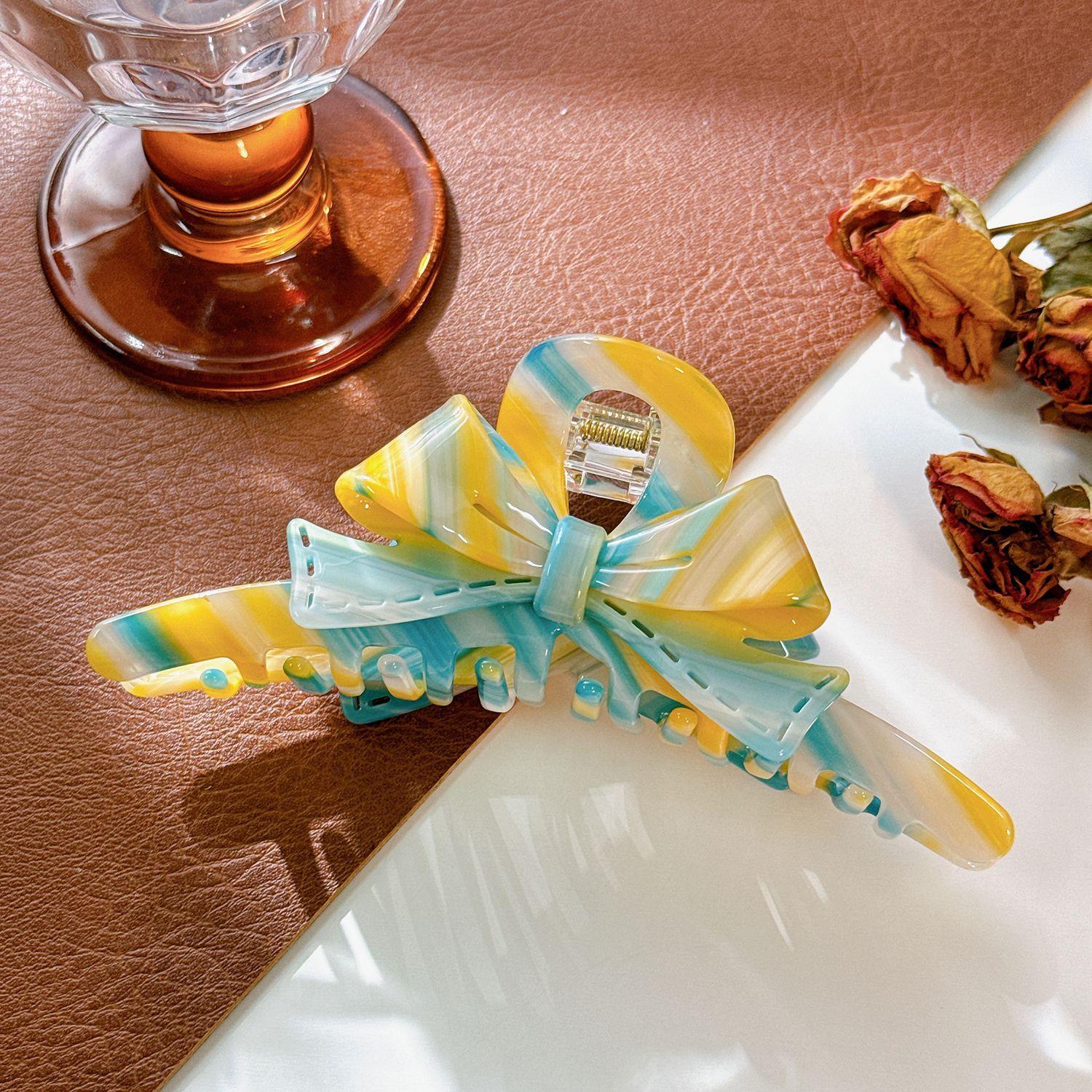 

Acetate Trendy Hair Claw Clip With Striped And Polka Dot Patterns For Stunning Hairstyles Blue Yellow Stripe