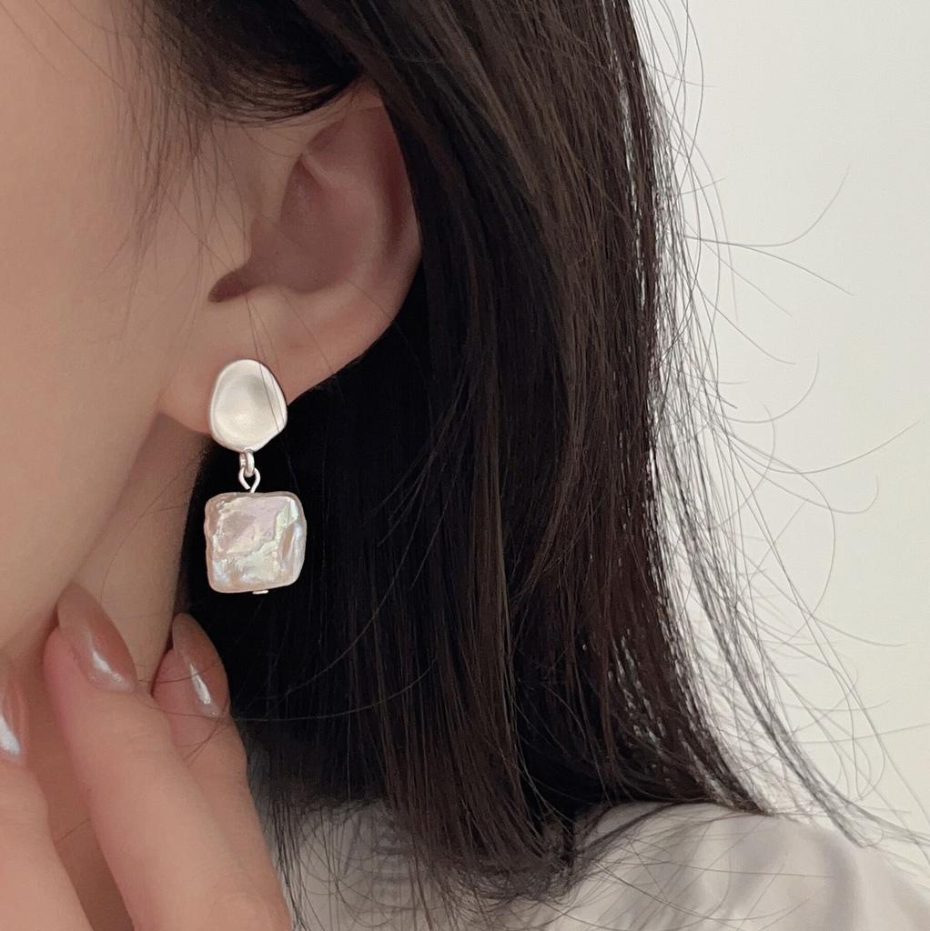 Irregular Texture Pearl Stud Earrings Female S925 Sterling Silver Special-Interest Design Temperament Earrings Eardrops