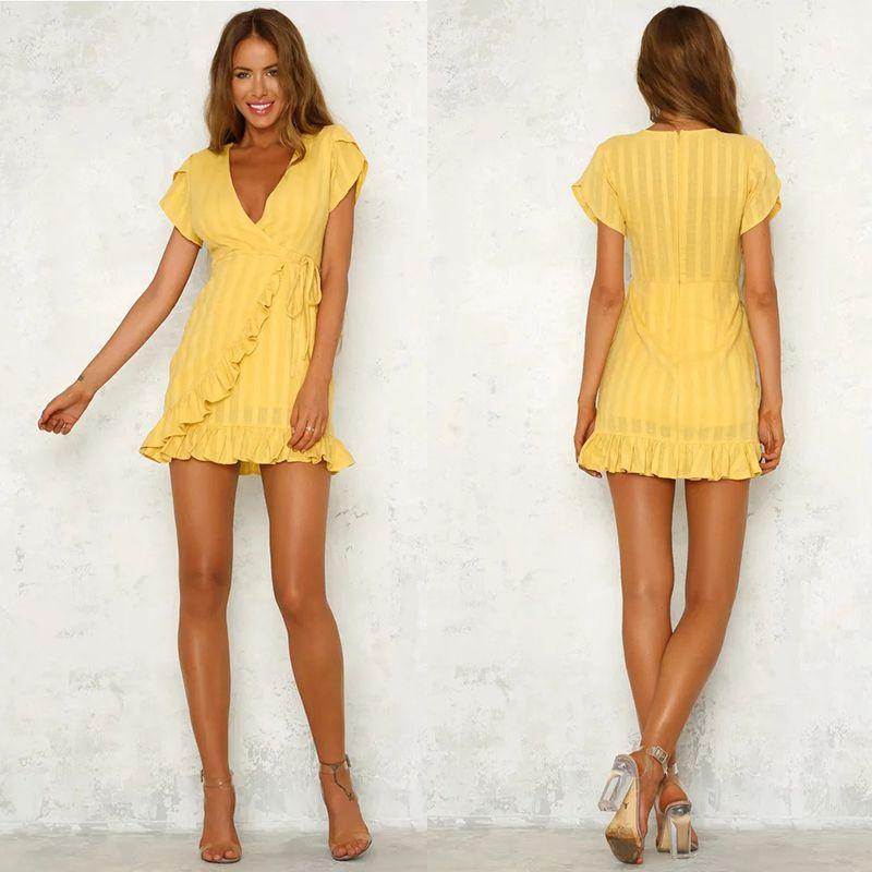 Premium Women Short Sleeve Wrap Boho Floral Mini Dress For Effortless Summer Style