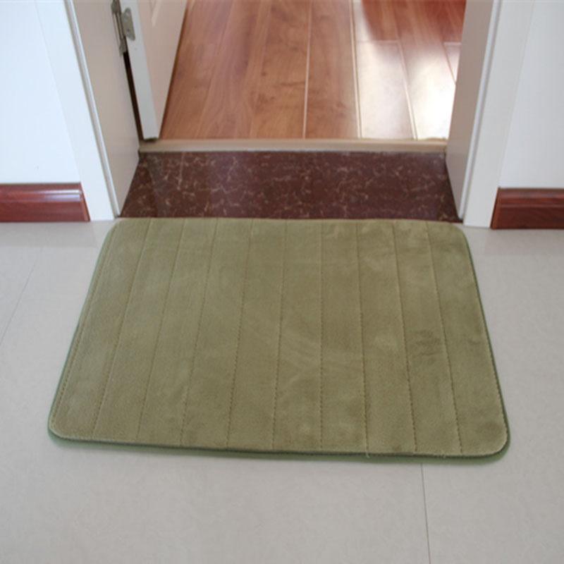 Ultra-absorbent Memory Foam Bathroom Rug In Plush Coral Velvet For Ultimate Comfort