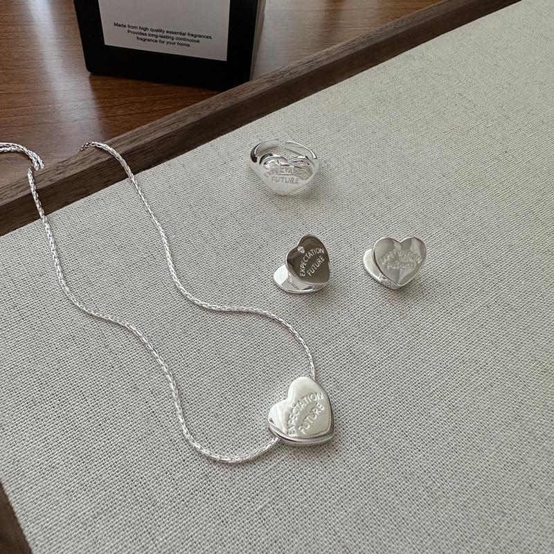 S925 Sterling Silver Heart-Shaped English Letter Necklace Blogger Style Niche Design Glossy Love Collarbone Chain