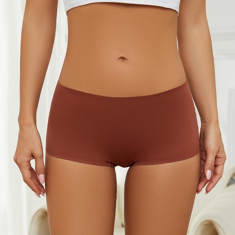 Sexy Seamless Women's Boxer Briefs Comfortable and Breathable Can Be Worn As Outerwear Mid-waist Ice Silk Four-corner Panties