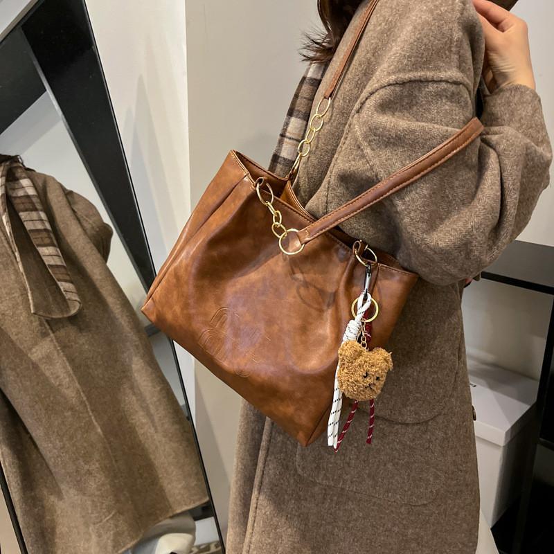 Classy Functional And Womens Tote Bag Featuring Stylish Stitching And Internal Phone Pocket