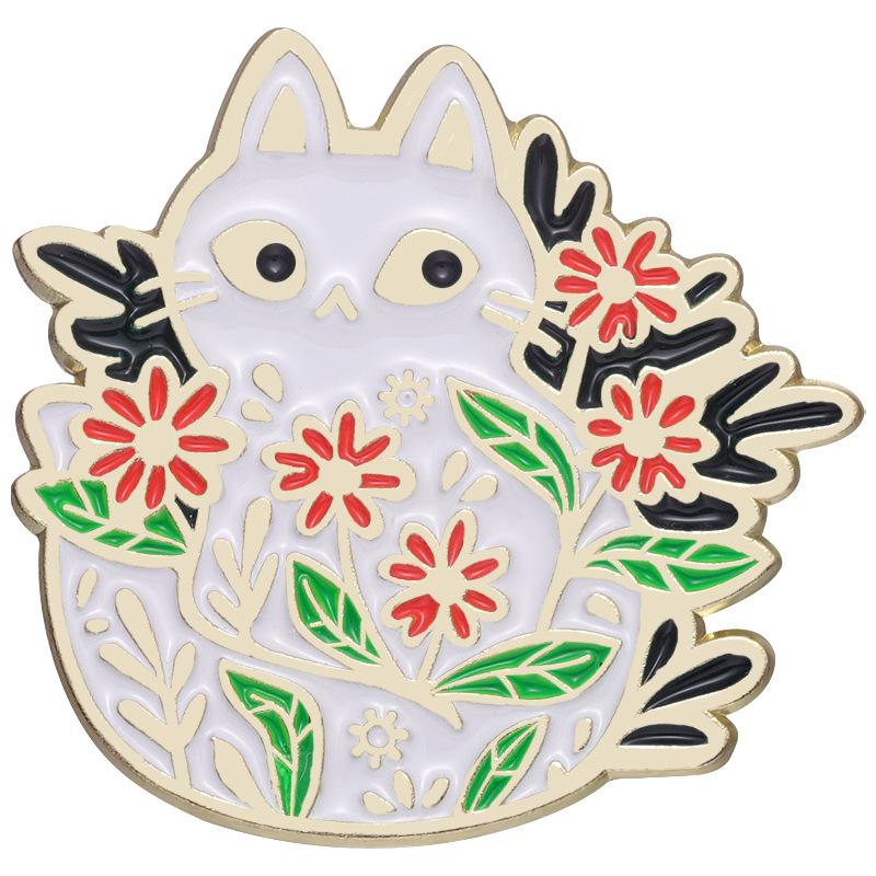 Black Playful And White Cat Badge Stylish Animal Brooch For Trendy Clothing Accessories And