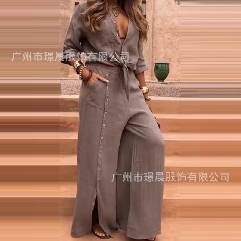 

Женская светло-серая рубашка на пуговицах с узлом, брюки широкого кроя, боковой разрез и детали на пуговицах 2XL коричневый