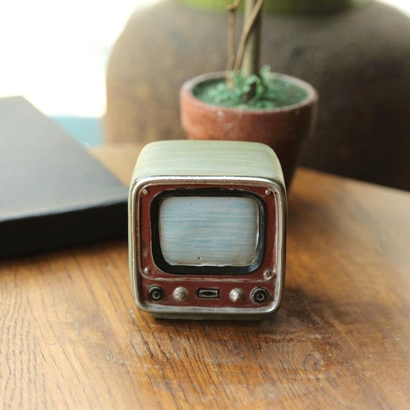 Miniature Vintage Nostalgic Resin Sewing Machine Mailbox Red Bus RadioTelephone Phonograph Decoration Cute Mini Resin Ornaments