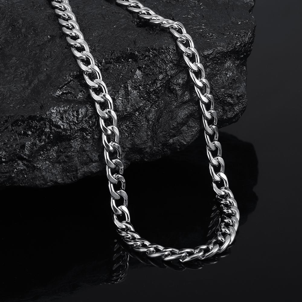 High Quality Classic Cuban Link Chain Smooth Necklace Fashion Jewelry Gift Party Men and Women Suitable For All Occasions