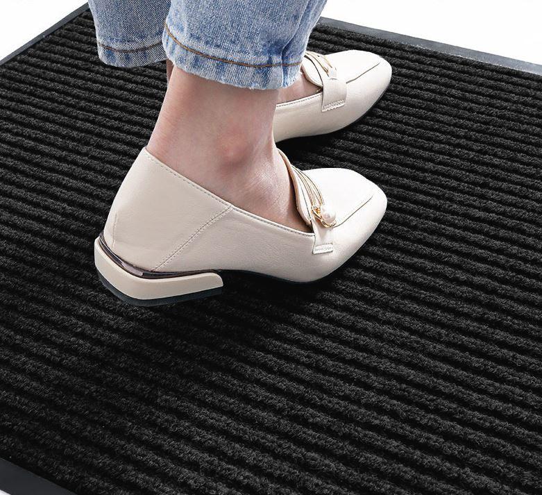 Entrance doormat 80x120 cm Yolanda black