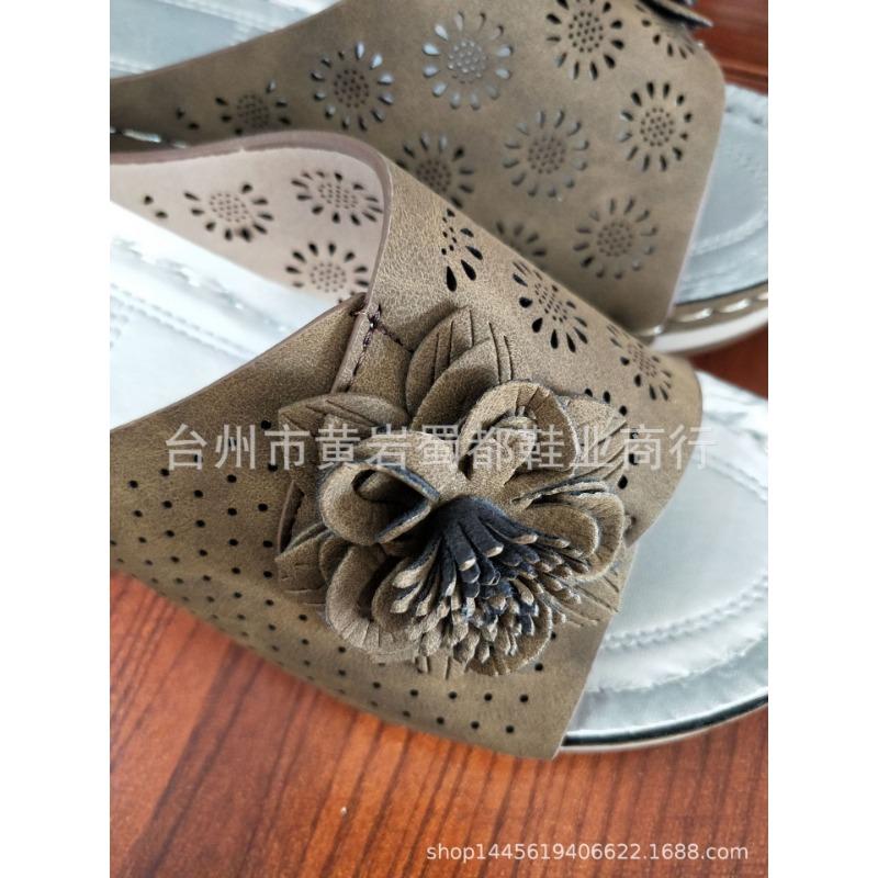 Large size slope heel slippers women's summer wish hollow flower flat bottom one word cool slippers beach women's shoes