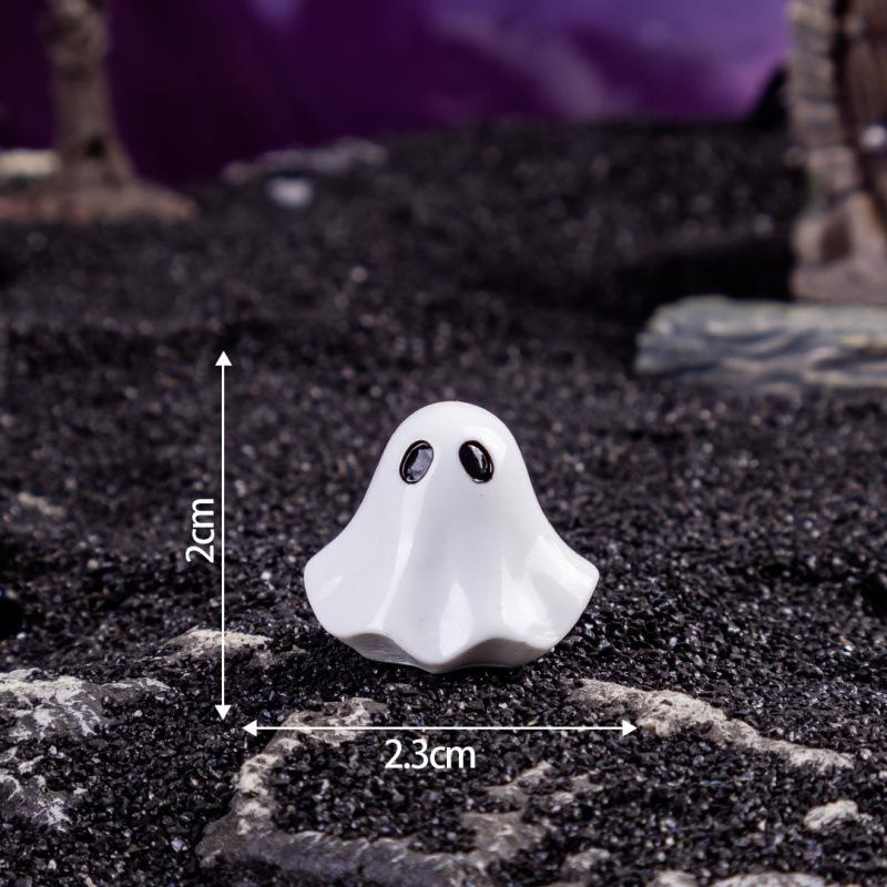 Halloween White Ghost Ornaments DIY Resin Craft Decor, Cute Miniature Statue for Home Tabletop, Spooky Party Decoration