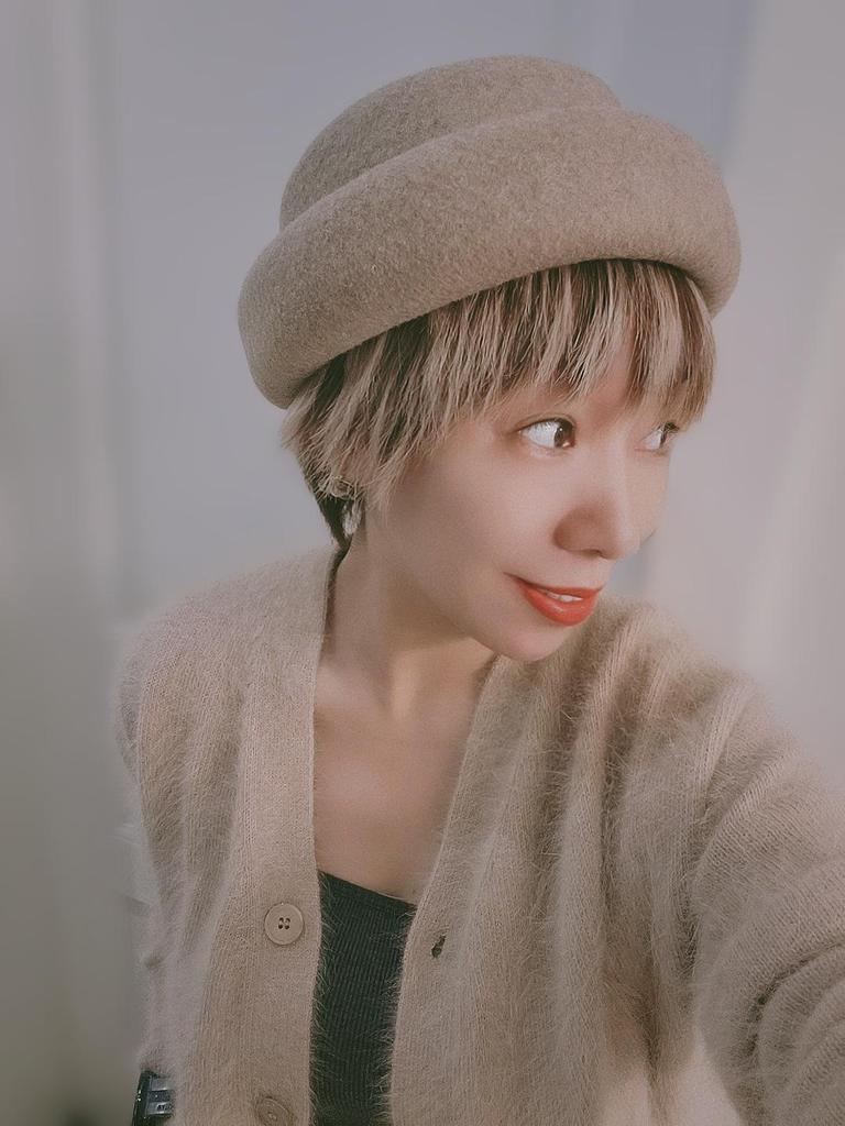 Elegant Women's Wool Felt Beret - Japanese Retro, White/Black/Brown/Camel, Autumn/Winter, French Style with Rolled Brim