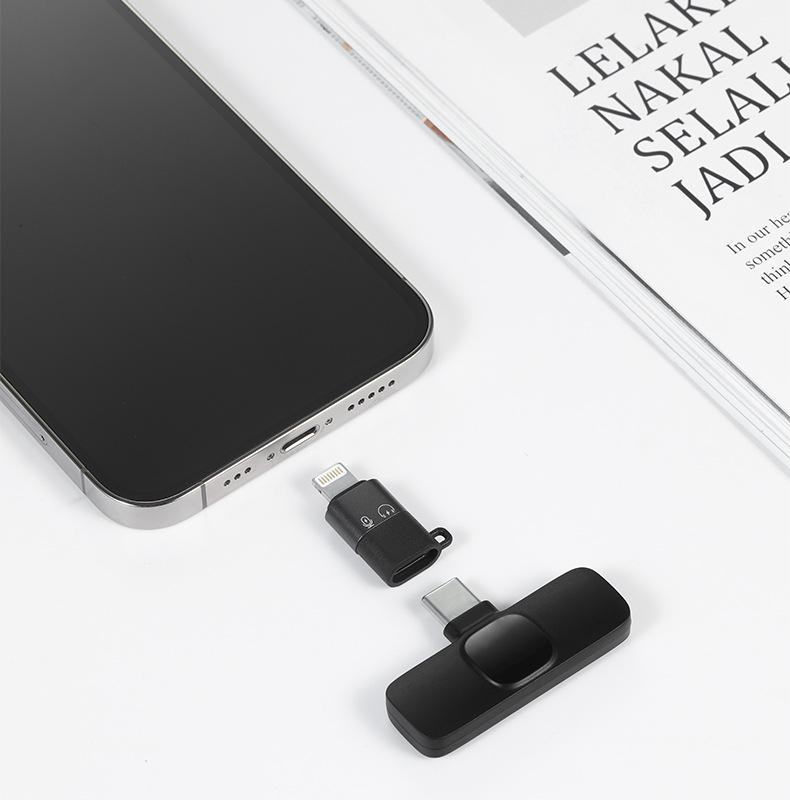Wireless Lavalier Microphone with Intelligent Noise Reduction for Live Streaming, Vlogging, and Video Recording
