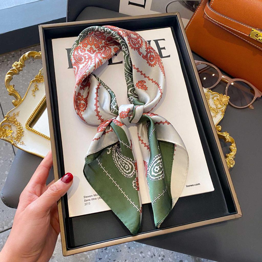 Zhang Ruonan Silk Scarf: Women's 2025 Spring/Summer Retro Neck Tie Accessory - High-End Small Square Neckerchief
