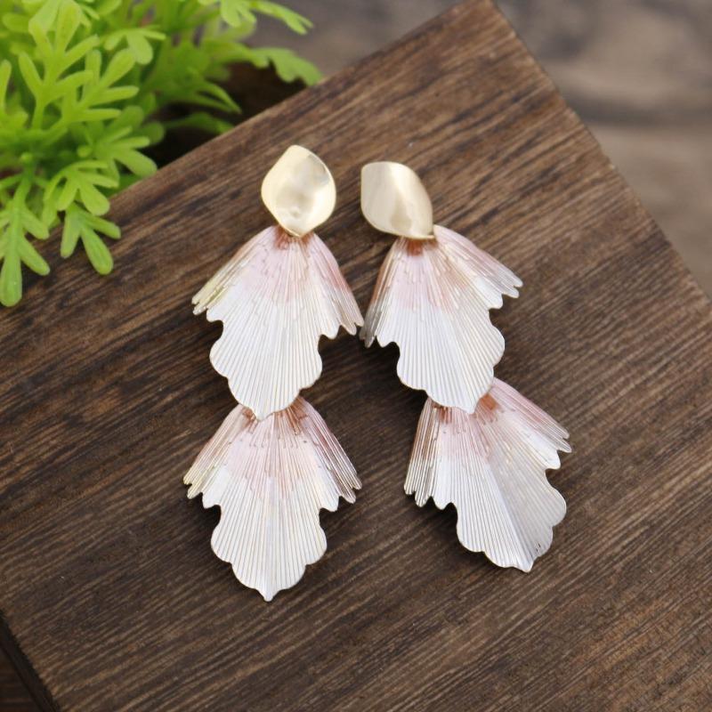 New Enamel Geometric Flower Stud Earrings Women's Fashion Simple Irregular Flower Summer Versatile Earrings