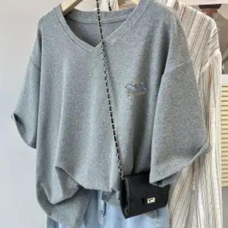 V Neck Whale Embroidery Cropped T-Shirt Loose Fit Casual Short Sleeve Top