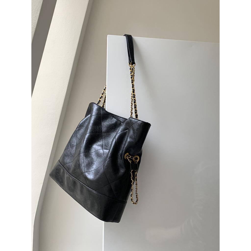 IELGY Ladies Tote Bag Large Capacity Black Diamond Chain Shoulder