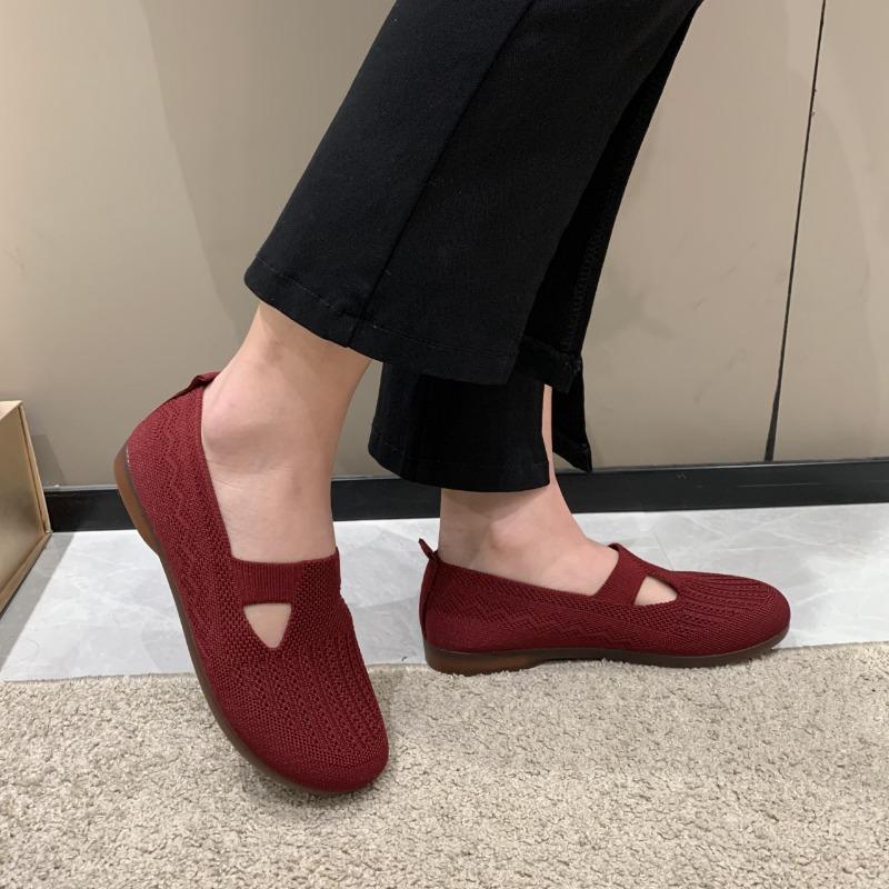 Fashion 2025 New Fashionable and Breathable Summer Mesh Lightweight Shoes Slip on Flat Casual Non Slip Sports Shoes for Women