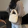 Borsa a tracolla trapuntata in nylon Autunno Inverno Monocolore Borsa a spalla con fodera in poliestere Chiusura con cerniera Pulitura professionale a secco