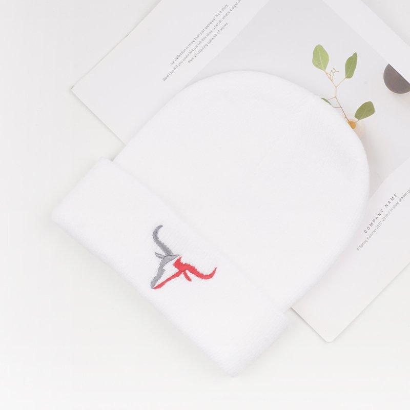 New Cow Head Embroidery Knitted Hat for Men and Women, Warm Cool Trendy Cold Hat, European and American Style Street Pullover Wool Hat