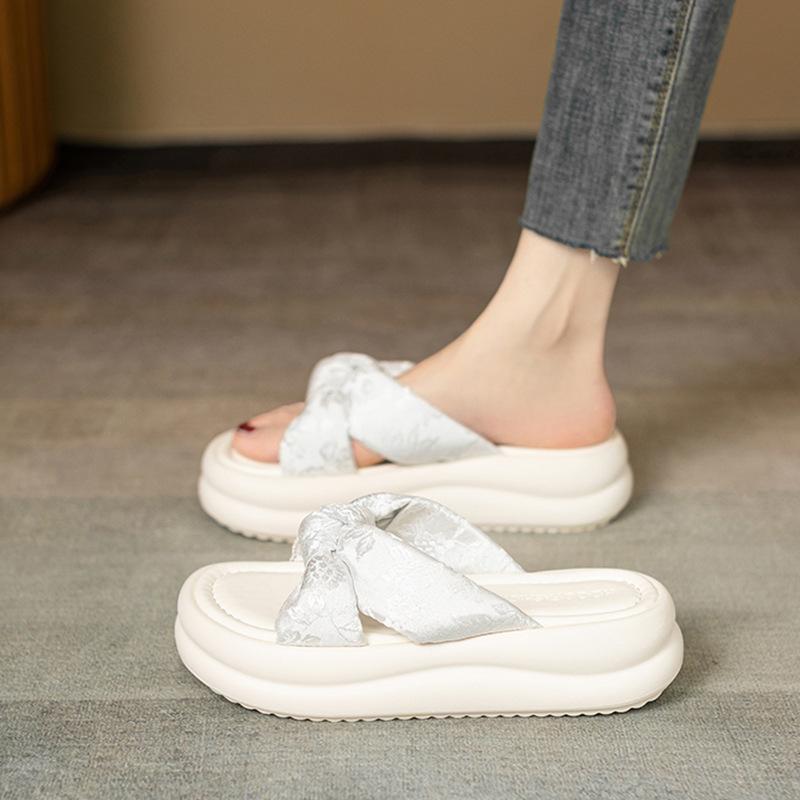 Cool slippers female summer wear 2025 new fairy style with skirt platform beach sandals fashion pregnant women one-word