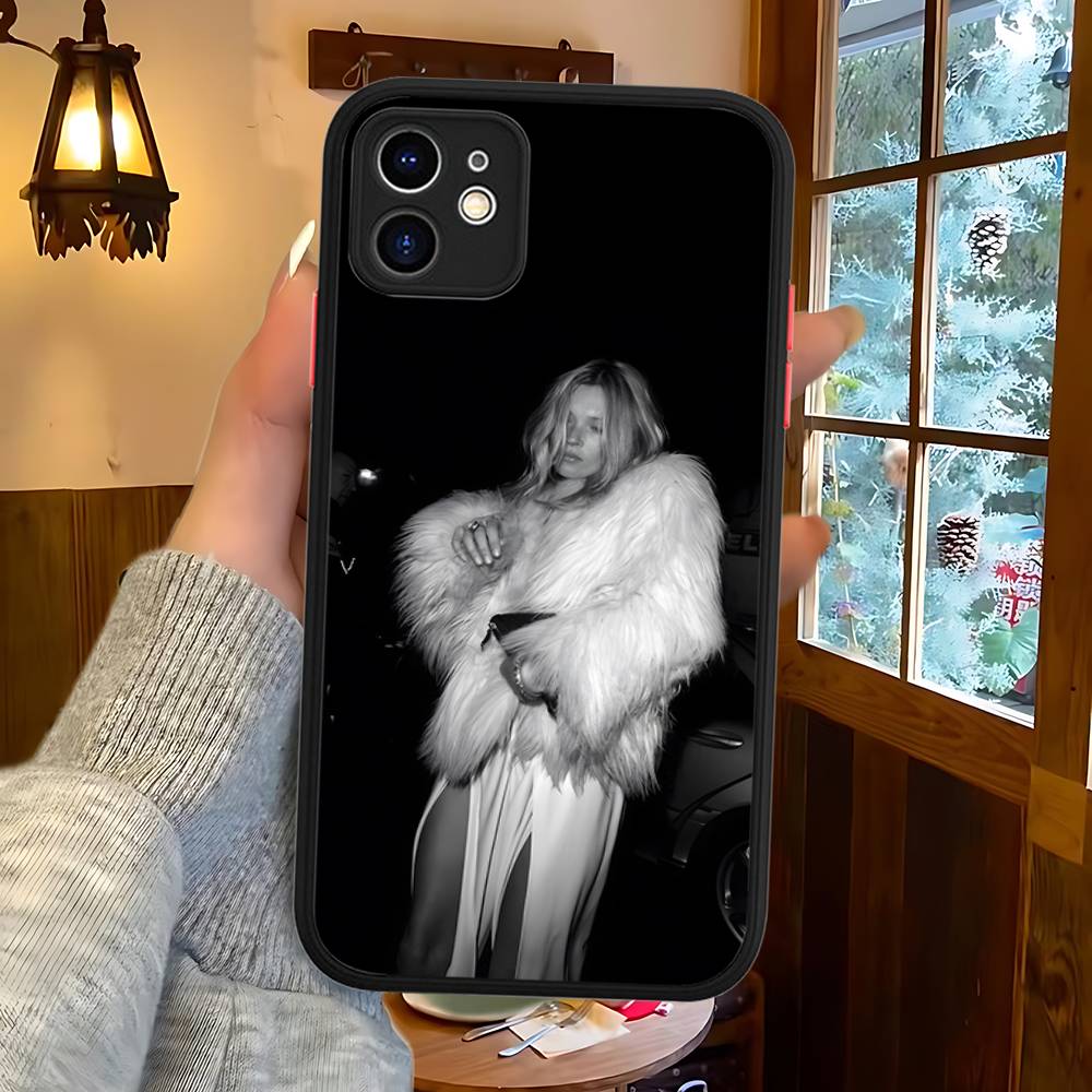 

Kate Moss Model Phone Case For IPhone 16 15 14 Plus 15 13 12 11 Pro Max X XS MAX Matte Cover iphone X