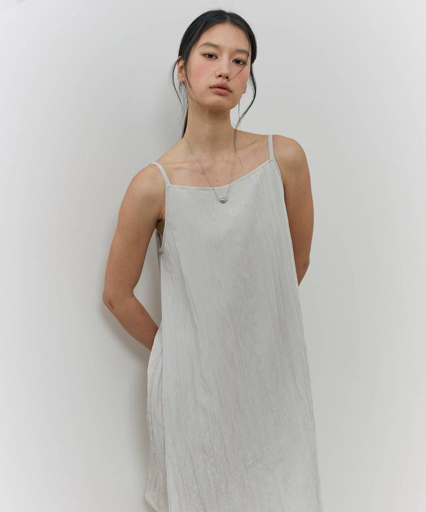 Minobeo Offset Layered Sleeveless Dress (2 Colors)