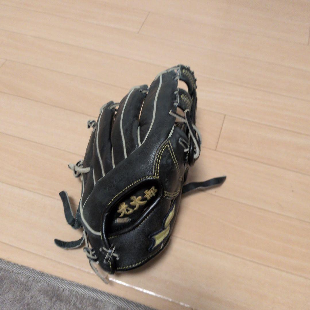Used SSK SURE HEART Softball Glove