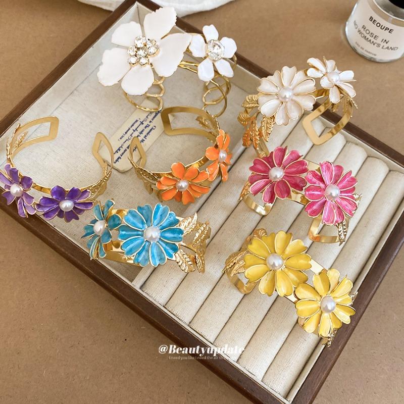 Early Spring Tone~ Metal Oil Drip Flower Bracelet Female Sweet Holiday Wind Bracelet New Design Sense Jewelry