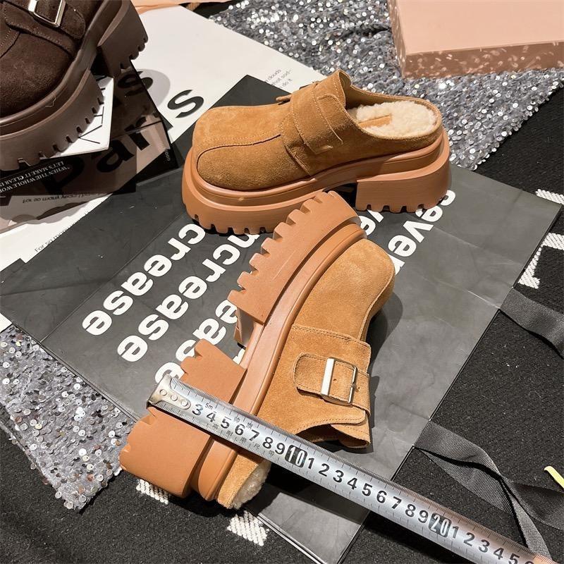 Fashion Winter Buckle Ladies Slippers Solid Color New 2024 Hot Sale Wear Resistant Baotou Fashion Non-slip Outdoors Women Shoes