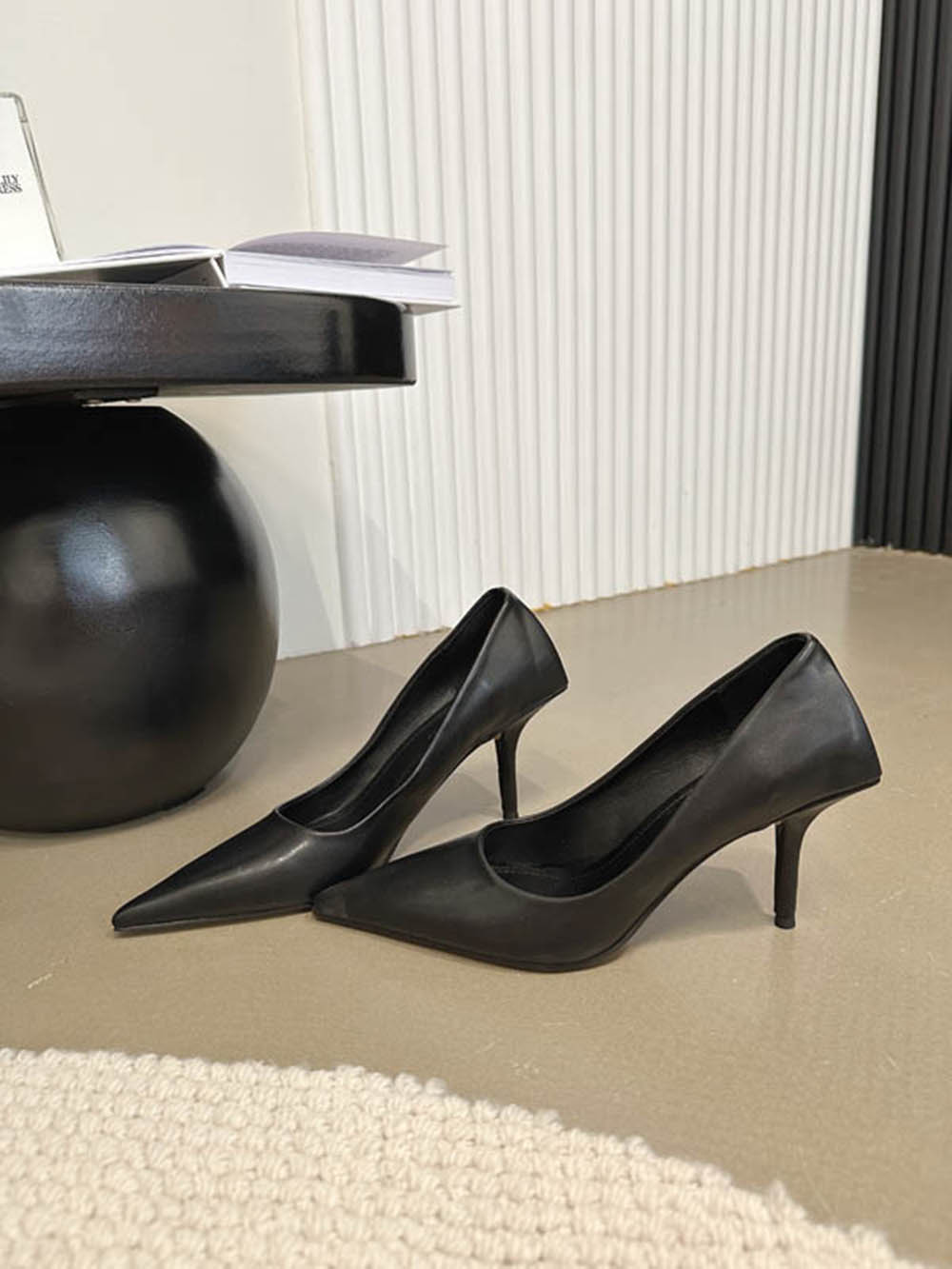 

мода Жіночі туфлі-човники з гострим носком, неглибокі, на тонких високих підборах, сексуальні вечірні туфлі-човники, новинки 2024, офісні туфлі, срібні, золоті, білі, бежеві 5.5 чорний